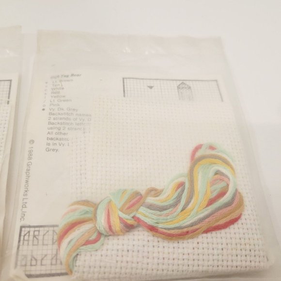 2 NIP Mini Motif Christmas Holiday Cross Stitch Kits Teddy Bears Gift Tags - Picture 5 of 5